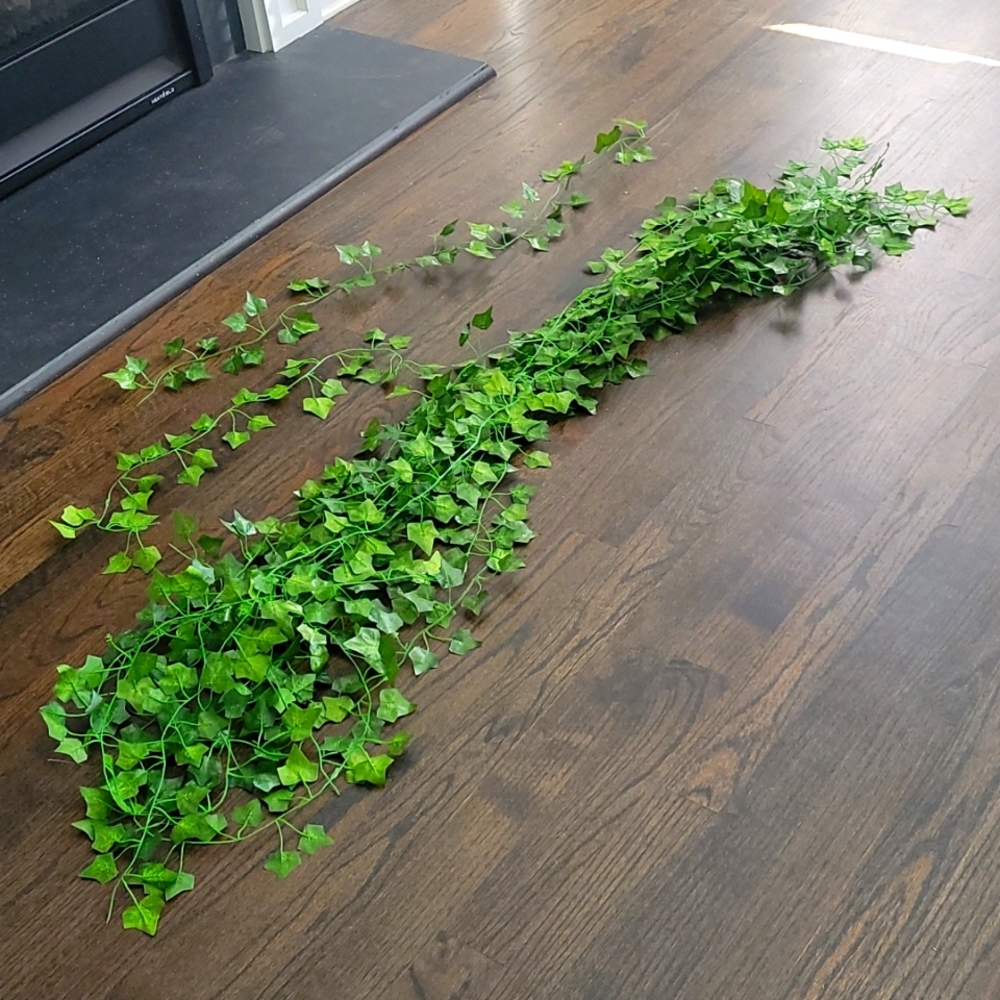 12 Strands Artificial Ivy Hanging Garland